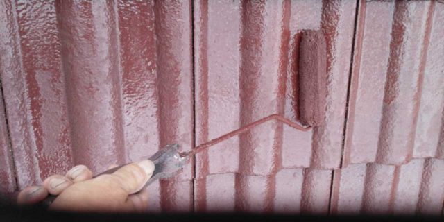 【鹿児島県霧島市】郡田にある住宅でモルタル外壁とセメント瓦屋根を塗装した工事屋根上