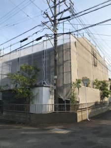 宮崎市塗装足場設置の様子