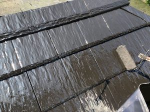 霧島市屋根塗装工事の様子