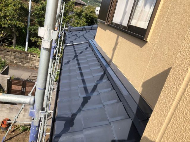 屋根の上塗り塗装工事
