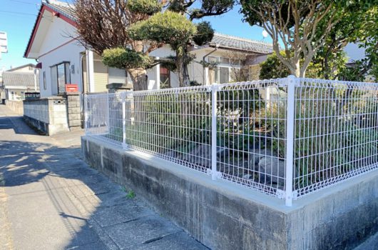 宮崎市フェンス取付完成の様子