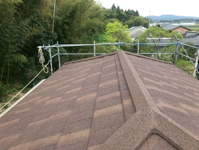 屋根の葺き替え工事完成の様子